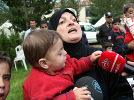 130 Suriyeli daha Türkiye'ye geçti