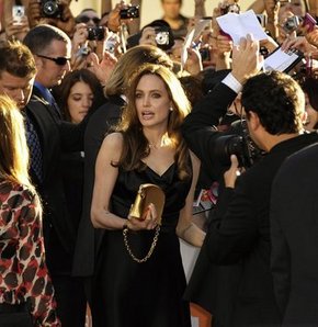 Angelina Jolie BM'den daha büyük görevler bekliyor