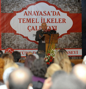 Erkler arasındaki dengenin doğru olduğu yeni bir anayasa mecburiyeti var