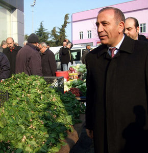 ''Kentsel dönüşüm adı altında rantsal dönüşüm yapıldı''