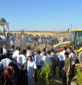 Suruç'taki kavgada ölen 5 kişi toprağa verildi!