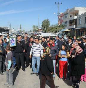 Ölüm yolu trafiğe kapatıldı