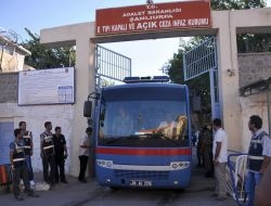 Şanlıurfa Cezaevi'nde Kadın Tutukluların Nakilleri Başladı